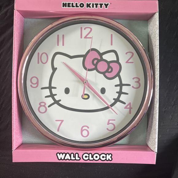 New Sanrio Hello Kitty Wall Clock Analog 15" Face Pink Metallic Rose Gold Frame - Picture 1 of 8